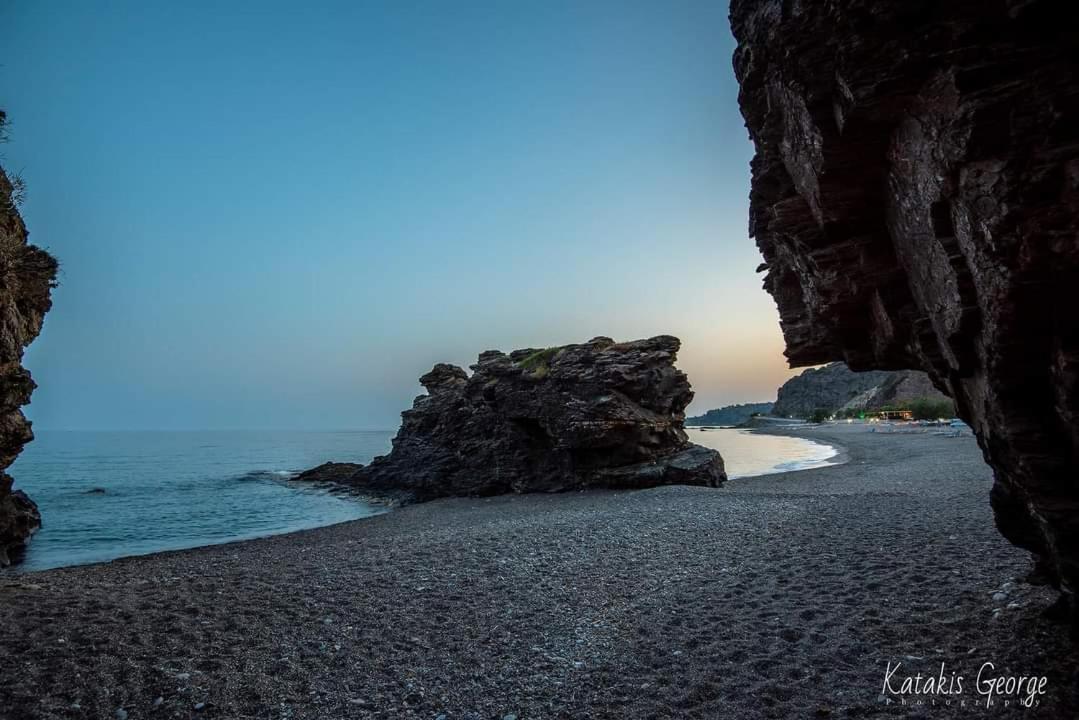 Livikon Studios & Rooms روداكينو المظهر الخارجي الصورة