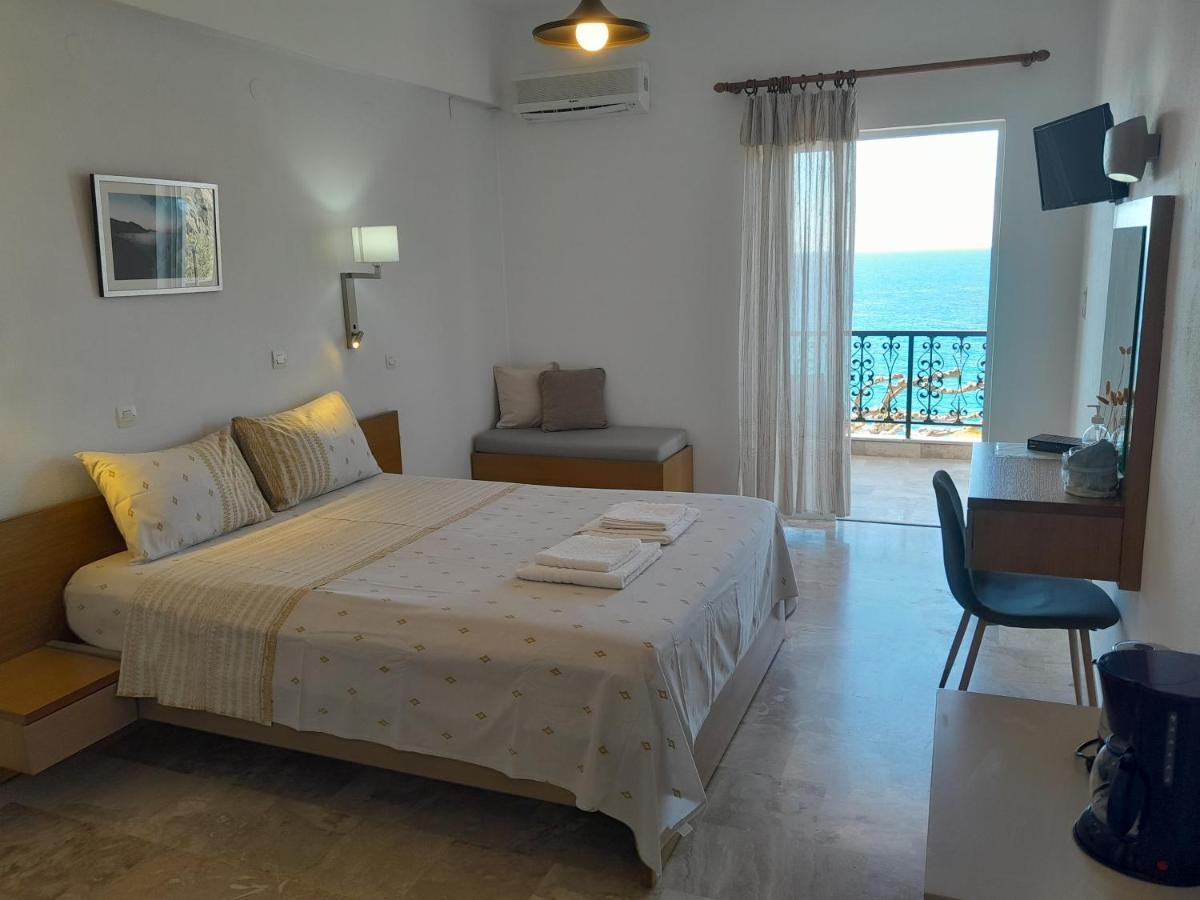 Livikon Studios & Rooms روداكينو الغرفة الصورة
